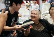 Che Guevara Remembered by Daughter at Bangkok Fair