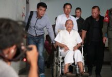 Convicted of Assault, ‘Buddha Issara’ Vows Return to Monkhood