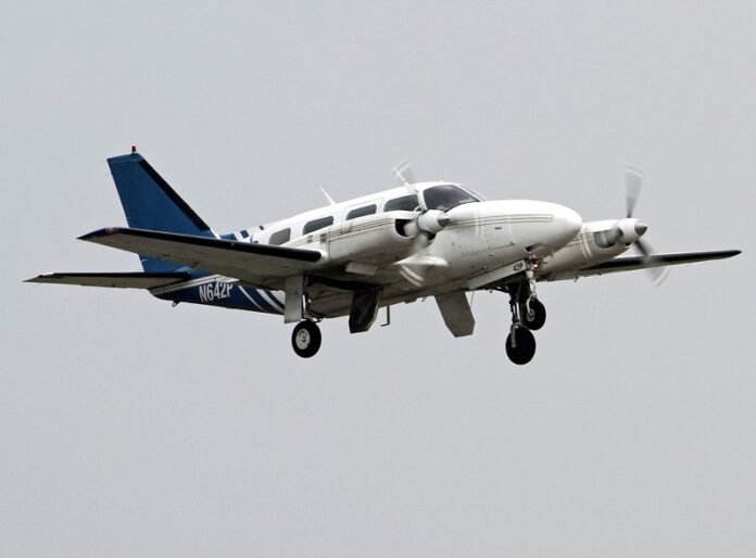 A Piper PA-31 Navajo, similar to the one used by Vortex Air, overflies Coventry Airport in 2015 in Coventry, England. Photo: Rob Hodgkins / Flickr A Piper PA-31 Navajo, similar to the one used by Vortex Air, overflies Coventry Airport in 2015 in Coventry, England. Photo: Rob Hodgkins / Flickr