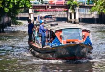 Chao Phraya and Saen Saep Canal to Get Air-Con Boat Taxis Photo: Mark Fischer / Flickr