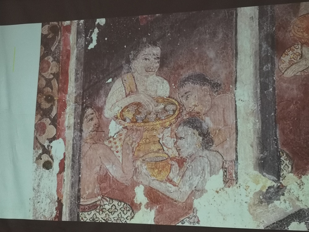 Old unidentified temple murals dating to the Ayutthaya period show how Siamese monks and lay people eat.