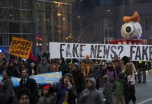 Dictionary.com Chooses ‘Misinformation’ as Word of the Year People in 2017 march through Minneapolis, Minnesota to protest the inauguration of Republican President Donald Trump. Photo: Fibonacci Blue / Wikimedia Commons