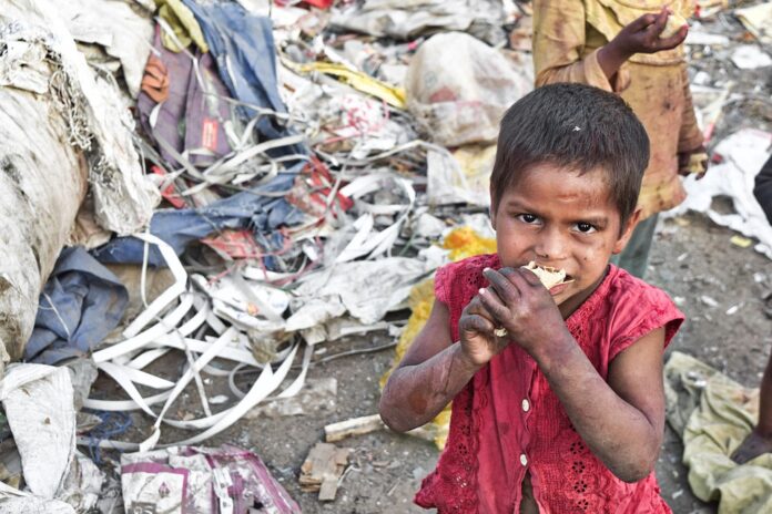 This undated photo shows a girl in a slum in India. Photo: Max Pixel