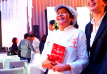 Auntie Banyen is Just Delighted With Her Michelin Star Banyen Ruangsantheia laughs as she receives a Michelin Star on Wednesday for her Nonthaburi restaurant, Suan Thip.