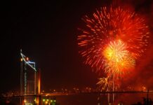 How to Travel Cheap or Free for New Year’s Photo: Nattachai Noogure / Flickr