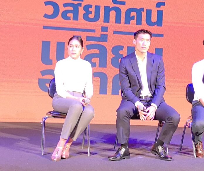 Party spokesperson Pannika Wanich, left, and Future Forward Party leader Thanathorn Juangroongruangkit at the announcement of its party policies Sunday in Bangkok.