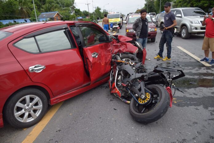 A fatal accident involving a large motorcycle in 2016 in Nakhon Nayok province.
