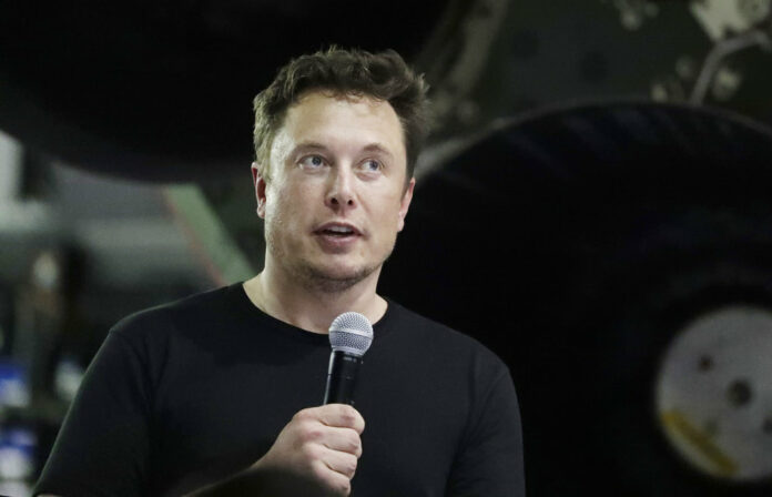 SpaceX founder and chief executive Elon Musk speaks in Hawthorne, California on Sept. 17, 2018. Photo: Chris Carlson / Associated Press