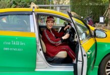 Princess Puzzles Internet With Taxi Cameo Princess Ubolratana in a taxi. Photo: Nichax / Instagram