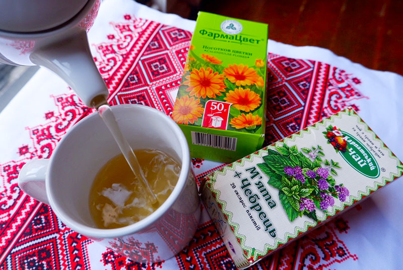 Ukrainian herb tea (70 baht).