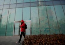 China 2018 Economic Growth Falls to 3-Decade Low