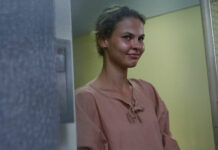 Model Who Said She Had Dirt on Russian Oligarch Walks Free