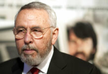 Former CIA Officer Portrayed in ‘Argo’ Film Dead at 78