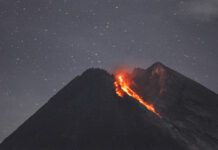 Indonesia’s Merapi Volcano Unleashes River of Lava (Video) Mount Merapi spews volcanic material as it erupts as seen Tuesday from Cangkringan, Yogyakarta, Indonesia. Photo: Slamet Riyadi / Associated Press