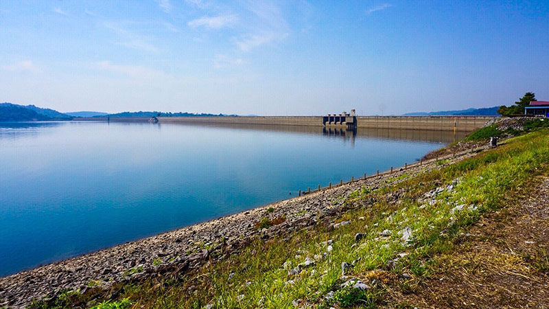 Khun Dan Prakarn Chon Dam.