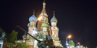 Laos Sends 30 WWII-Era Soviet Tanks to Russia A World War II-era Soviet T-34 tank makes its way through the Red Square with the St. Basil's Cathedral in background, in May 2018 during a rehearsal for the Victory Day military parade in Moscow. Photo: Alexander Zemlianichenko / Associated Press