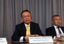 Thailand Pushing Hard for BRN to Join Southern Peace Talks Thailand's chief negotiator Gen. Udomchai Thamsarorat speaks Friday at the Foreign Correspondents' Club of Thailand.