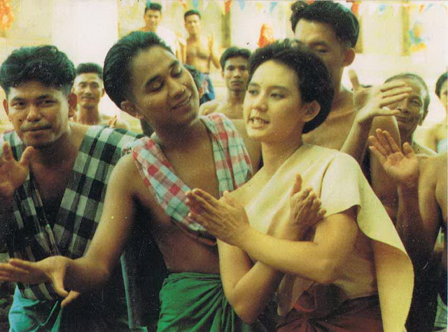 A scene from ‘Amdaeng Muen and Nai Rid.’