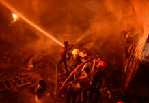 Fire in Old Part of Bangladesh’s Capital Kills at Least 69 In this Wednesday, Feb. 20, 2019, photo, firefighters try to douse flames in Dhaka, Bangladesh. Photo: Associated Press