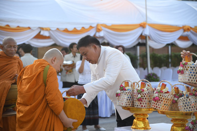 Bangkok Gov. Aswin Kwanmuang makes merit on Makha Bucha Day at City Hall in Bangkok.