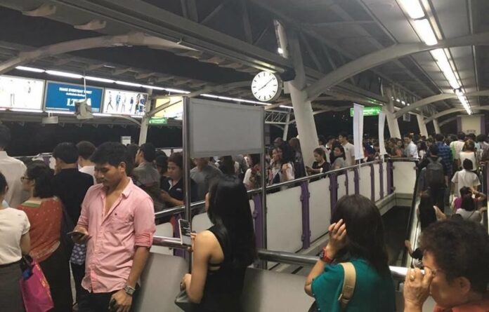 A typical scene of smooth BTS services.