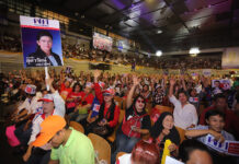 Last Call: Parties to Rally Tonight in Bangkok (Interactive Map) Pheu Thai rally supporters Friday.