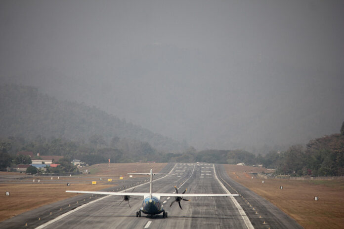 An ATR 72 on the runway Friday at the Mae Hong Son Airport. An ATR 72 on the runway Friday at the Mae Hong Son Airport.