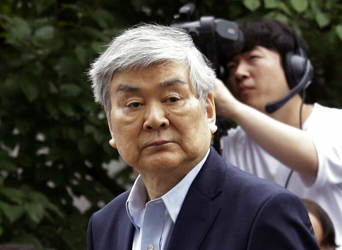 In this July 5, 2018 file photo, Cho Yang-ho, the chairman of Korean Air Lines Co., arrives for hearing to review the prosecution's request for an arrest warrant on charge of embezzlement at the Seoul Southern District Court in Seoul, South Korea. Photo: Ahn Young-joon / Associated Press