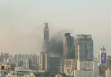 At Least 2 Dead by Fire Near Bangkok’s Mall