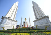 Bangkok Hoods Get Major Makeover Ahead of Coronation (Photos) A photo taken on Friday shows the Democracy Monument after the renovation. Photo: Bangkok Metropolitan Administration