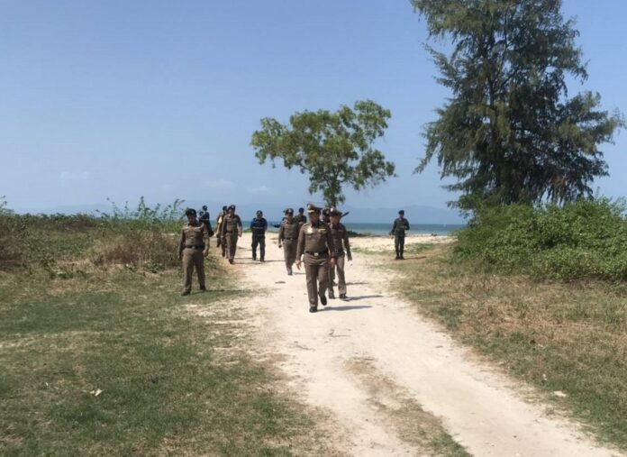 Police search for evidence for the alleged rape on Koh Phangan on May 13, 2019.