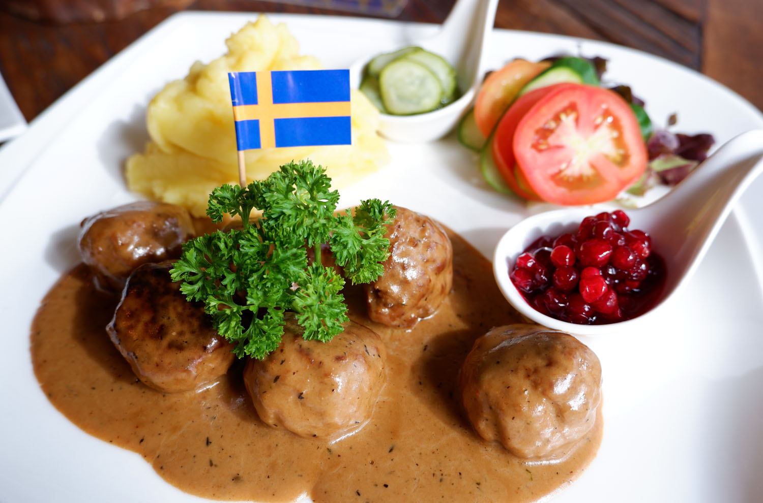 Swedish meatballs “köttbullar” (199 baht).