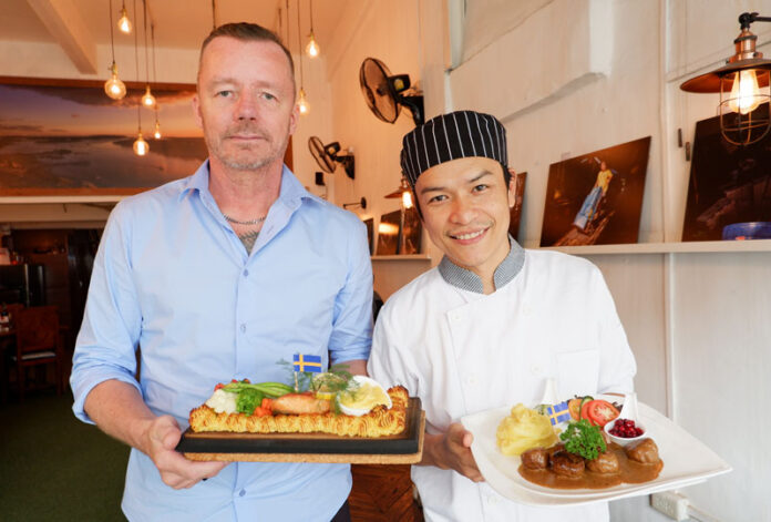Manager Nippon Lindquist with head chef Jakkaphong Singhaphrom.