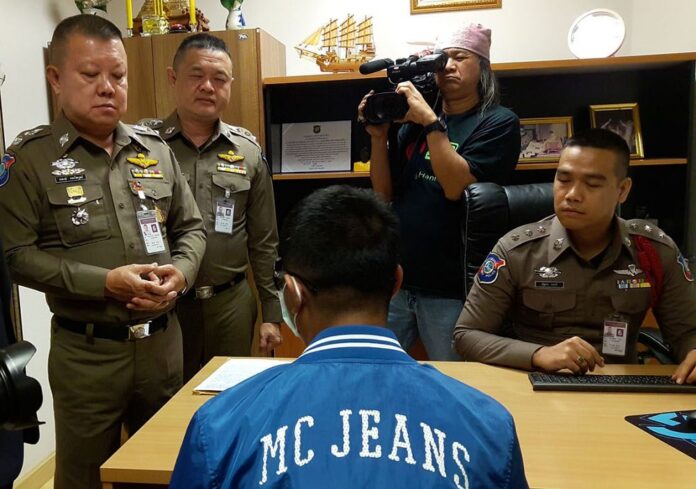 Police question Li Chen on May 23, 2019.
