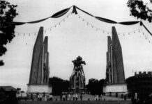 Opinion: Why Do Thais Continue to Debate About Their National Day? Inauguration of Democracy Monument on June 24, 1940. The ceremony was presided by Prime Minister Field Marshall Plaek Pibulsongkram. Photo: National Archive.