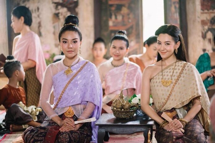 thai traditional dress