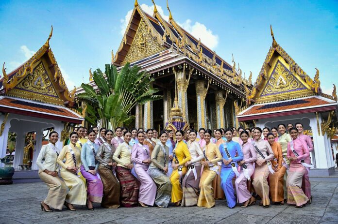 Miss Universe Thailand 2019 contestants today at the city pillar.