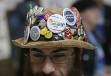 2020 Democrats Grapple With California’s Electoral Buzz Saw Soli Alpert poses for photos during the 2019 California Democratic Party State Organizing Convention in San Francisco, Sunday, June 2, 2019. Photo: Jeff Chiu / AP