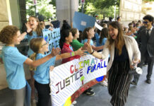US Court Weighs If Climate Change Violates Children’s Rights Kelsey Juliana, of Eugene, Ore., a lead plaintiff who is part of a lawsuit by a group of young people who say U.S. energy policies are causing climate change and hurting their future, greets supporters outside a federal courthouse Tuesday, June 4, 2019, in Portland, Ore. Photo: Andrew Selsky / AP