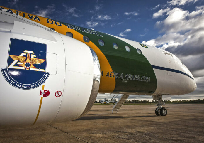 This Feb. 2, 2011 photo released by the Brazilian Ministry of Defense shows a support aircraft parked at an air base in Brasilia, Brazil. Brazilian officials are confirming that an Air Force sergeant is accused of trying to smuggle cocaine into Spain on this plane as he was working on a support mission for President Jair Bolsonaro's trip to the G-20 summit in Japan. Photo: Johnson Barros/FAB/Defense Ministry of Brazil via AP