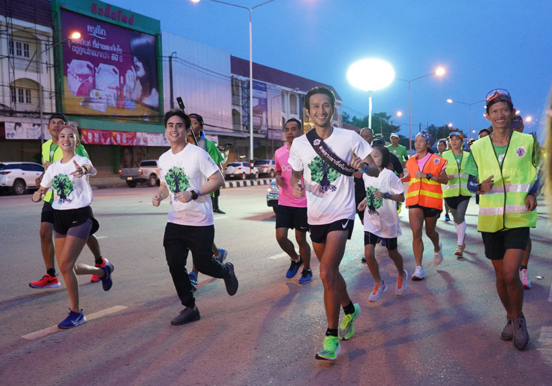 Toon starts off on his Isaan charity run 5am in Nong Khai on June 15, 2019.