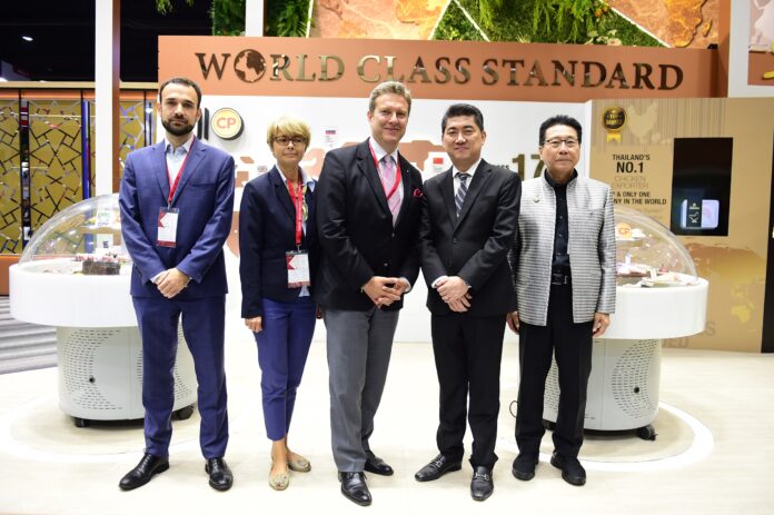 Poland Ambassador visit CPF booth 1