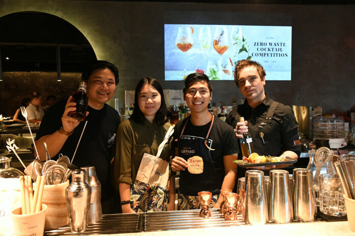 Rojanat Charoensri, left, the winner of Thailand’s first zero-waste cocktail contest on June 19, 2019 at Suk Bar. Rojanat Charoensri, left, the winner of Thailand’s first zero-waste cocktail contest on June 19, 2019 at Suk Bar.