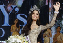 Oh Dear! Miss Tiffany’s Universe 2019 Crowned Ruethaipreeya “Dear” Nuanglee is crowned Miss Tiffany’s Universe 2019 on July 20, 2019 in Pattaya. Photo: Miss Tiffany’s Universe / Facebook
