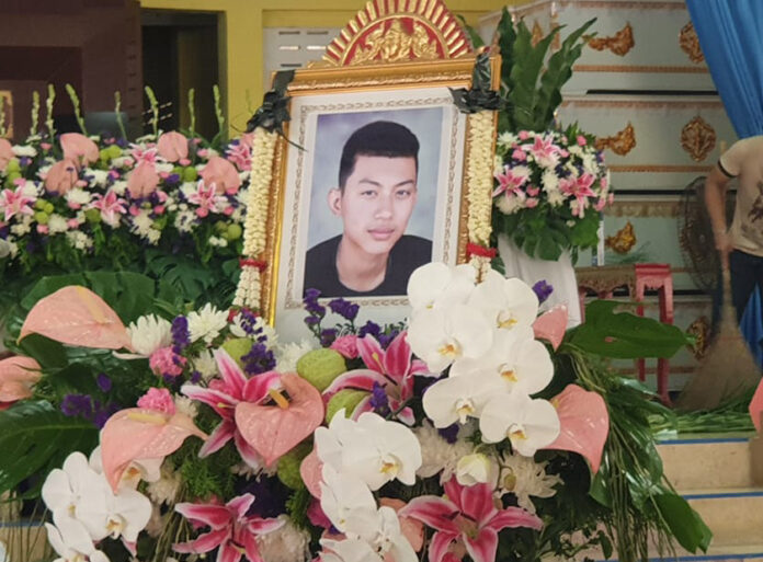 Pisit Kumniw's funeral on July 18, 2019 at Wat Samrong in Nakhon Chai Si district in Nakhon Pathom.