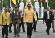 Opposition Alarmed by Prayuth’s ‘Coup Threat’