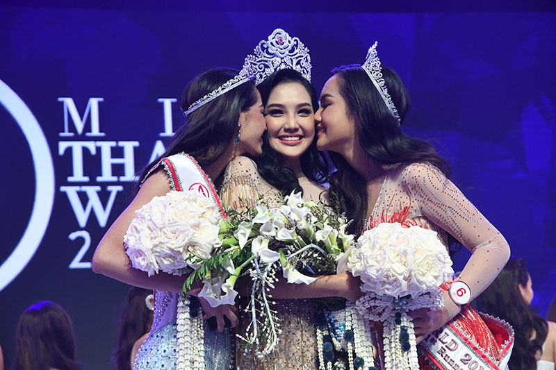 From left to right: second runner-up is Dusita “Ners” Tipkomut, Miss Thailand World 2019, and first runner-up Pamolchanok “Paen Film” Dilkrutsakul on Aug. 3, 2019. 