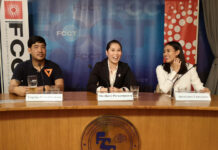 Young First-Time MPs Keen to Be Friends Despite Political Divide Taopiphob Limjittrakorn, left, Thanikan Pornponhsaroj, center, and Saratsanun Unnopporn, right, during a panel discussion held by the Foreign Correspondents' Club of Thailand on August 13.