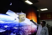 Chinese Tech Last Week: Cosmic Rays, Fish Gene, Moon Discovery