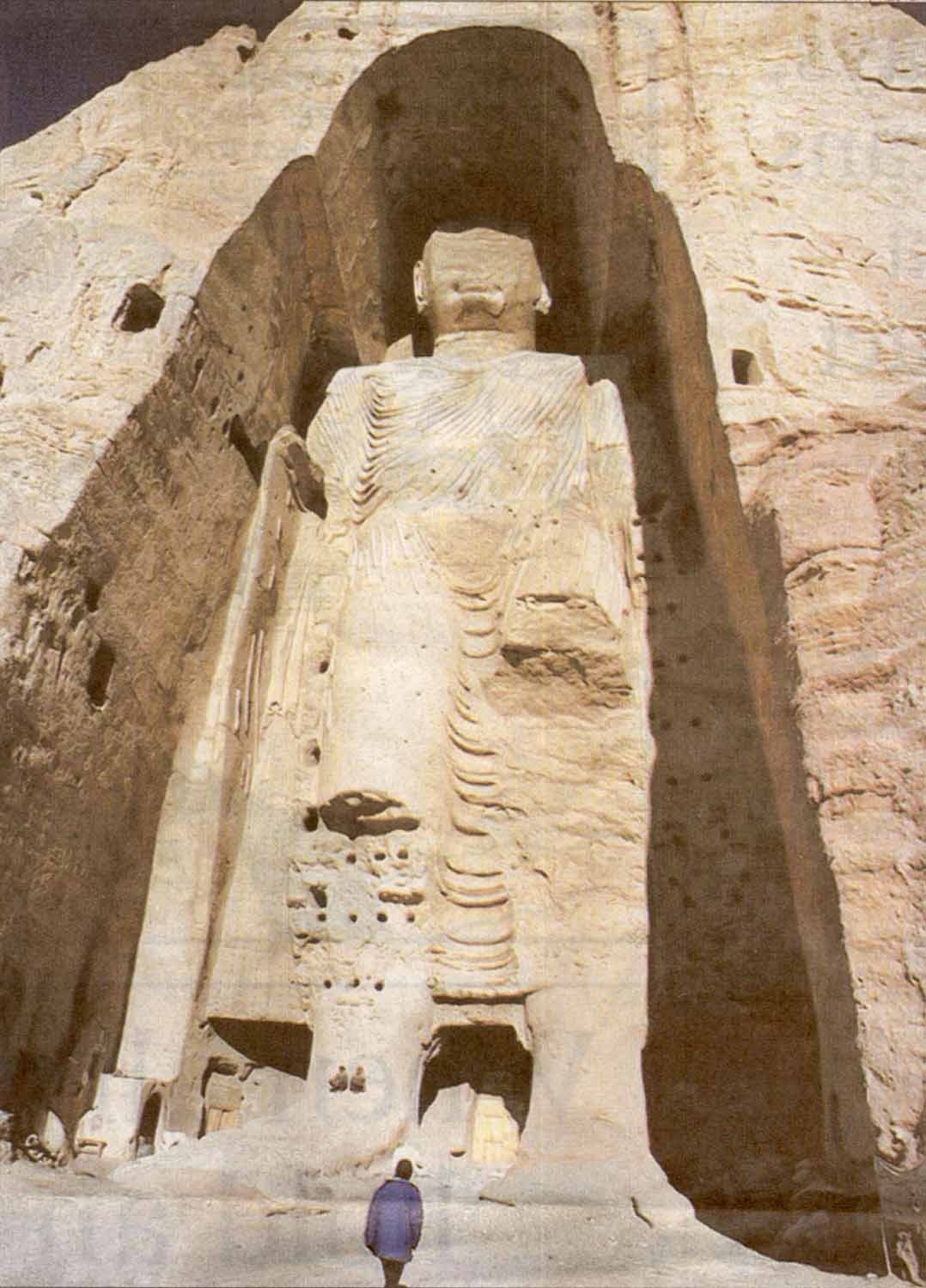 The Buddhas of Bamiyan in 1970. Photo: David Shaw / Courtesy